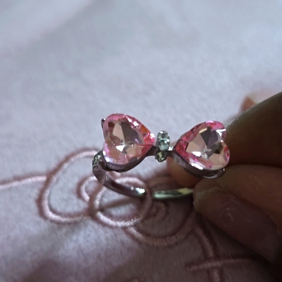 Adjustable Pink Bow Ring - Picture 3 of 3